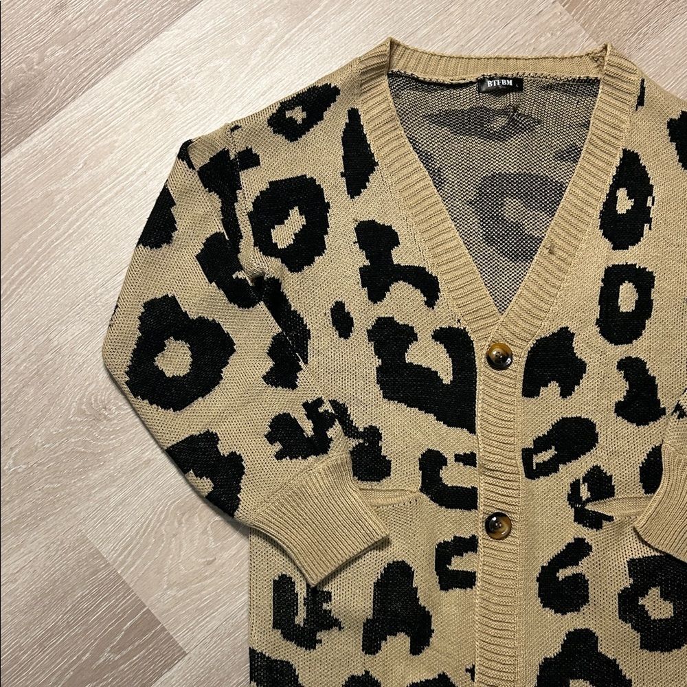 BTFBM Tan and Black Leopard V Neck Long Cardigan with Pockets - Picture 3 of 8